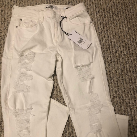 Guess Jeans - Picture 3 of 4